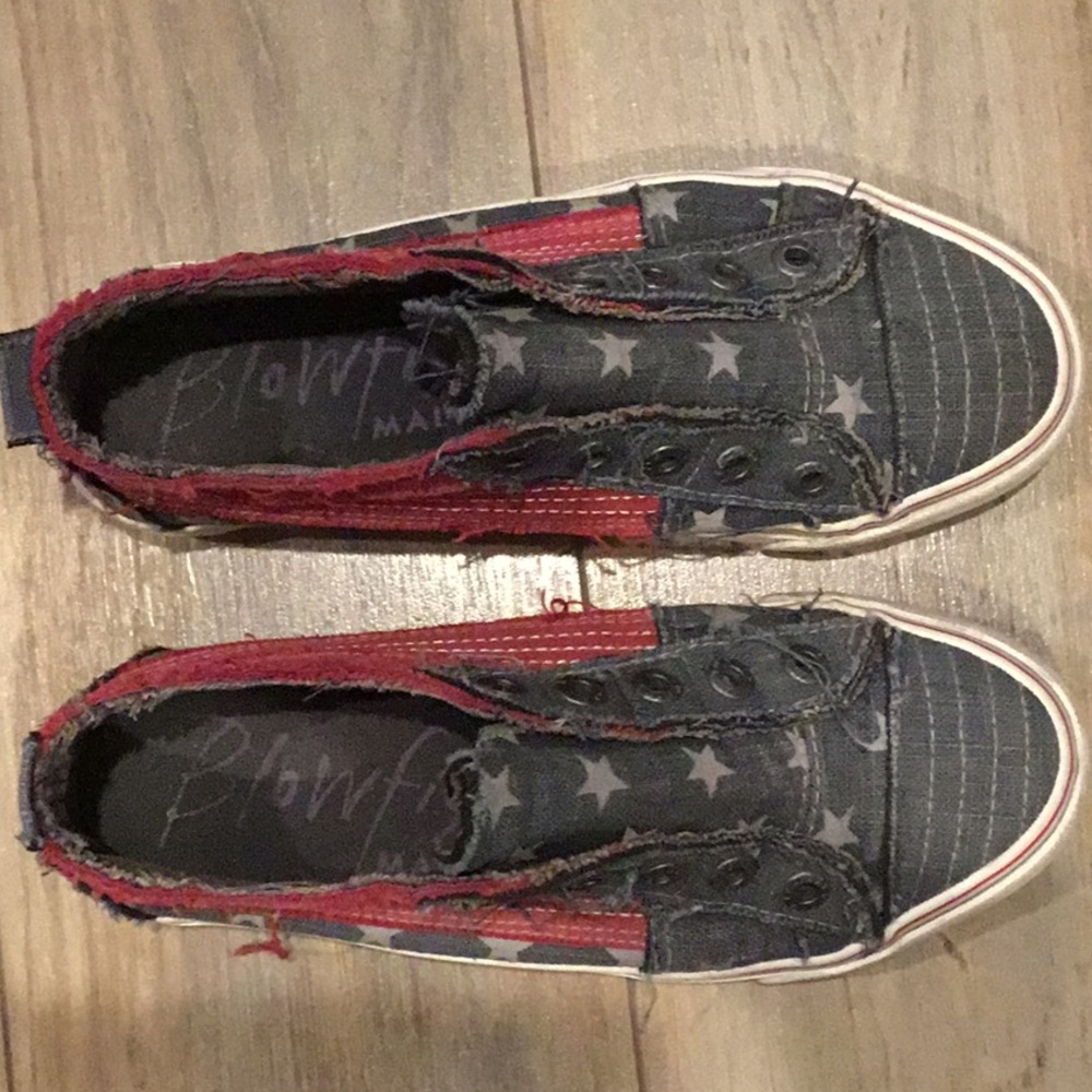Blowfish distressed slip-on tennis shoes - Picture 2 of 5